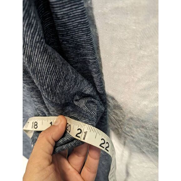 The North Face Womens FlashDry Lightweight Quarter Zip Pullover Sweater L - Picture 4 of 10